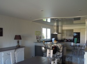 Salon et cuisine - plafond-tendu